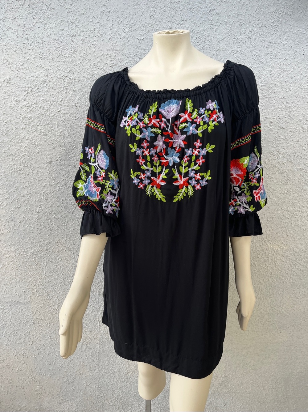 NEIMAN MARCUS Embroidered Shift/Boho Midi Dress w/ 3/4” Sleeves SZ: M
